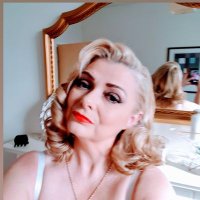 Linda Coyle - @LindaCo06376889 Twitter Profile Photo