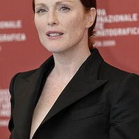 So Julianne Moore - @SoJulianneMoore Twitter Profile Photo