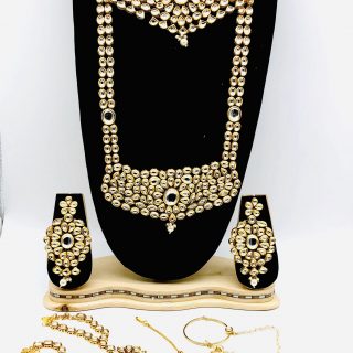 Indian bridal jewelry set