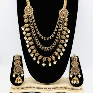 Indian bridal jewelry set