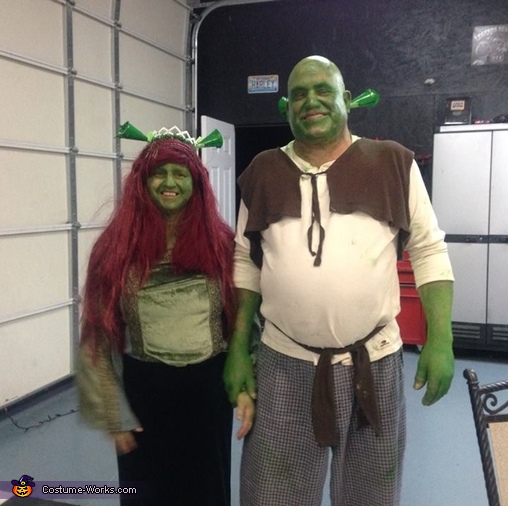 Homemade Shrek and Fiona Costume | DIY Costumes Under $25