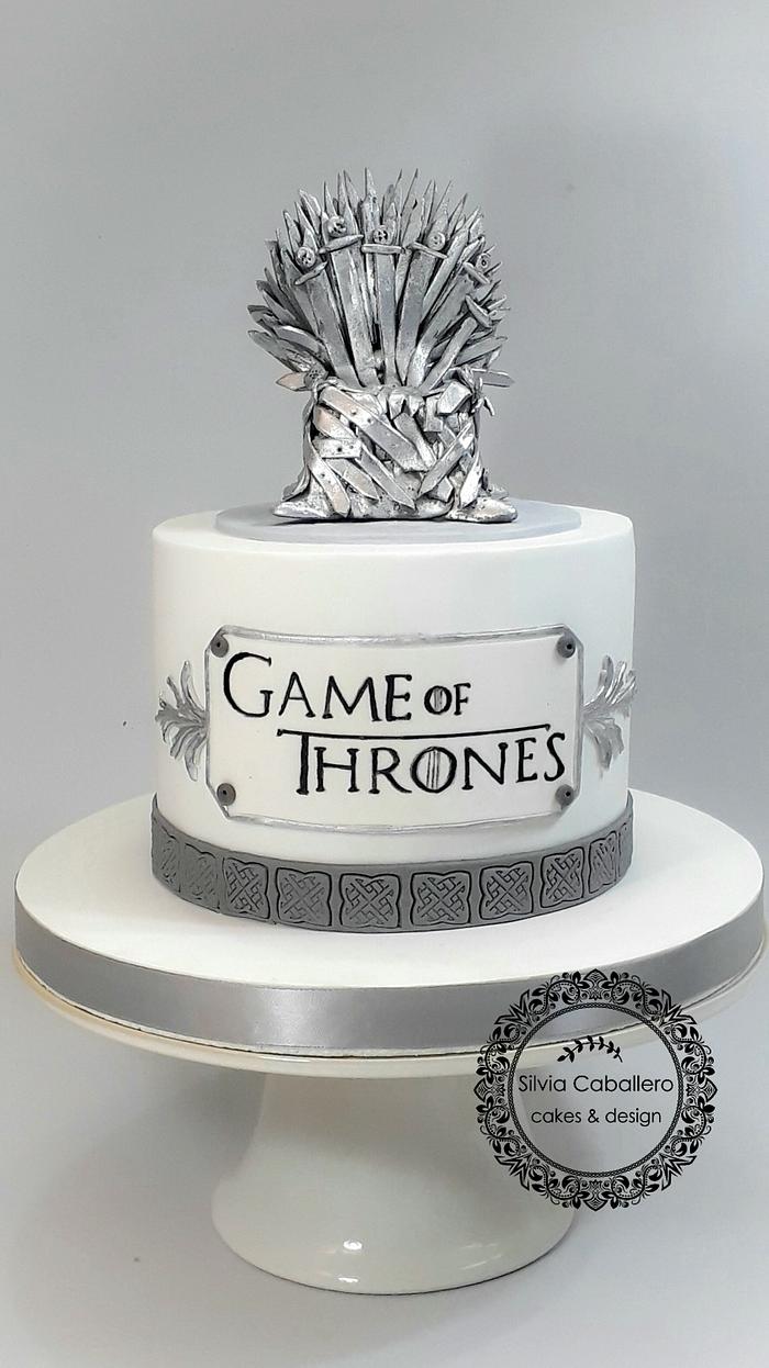 Game of thrones Cake - Decorated Cake by Silvia Caballero - CakesDecor