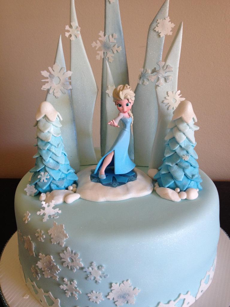 Frozen Elsa Cake - Decorated Cake by Misty - CakesDecor