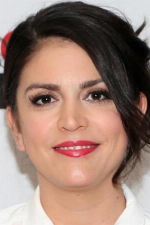 Cecily Strong