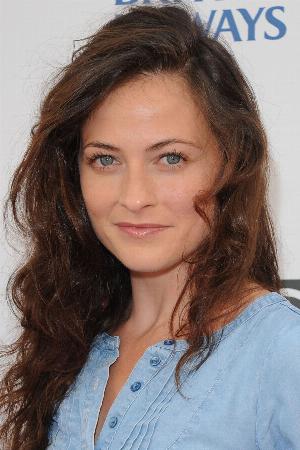 Lara Pulver