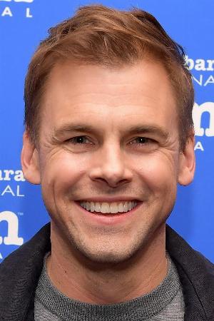 Tommy Dewey