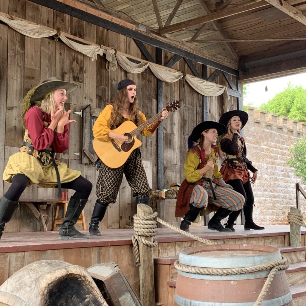 Pennsylvania Ren Faire - Pineapple Voyage