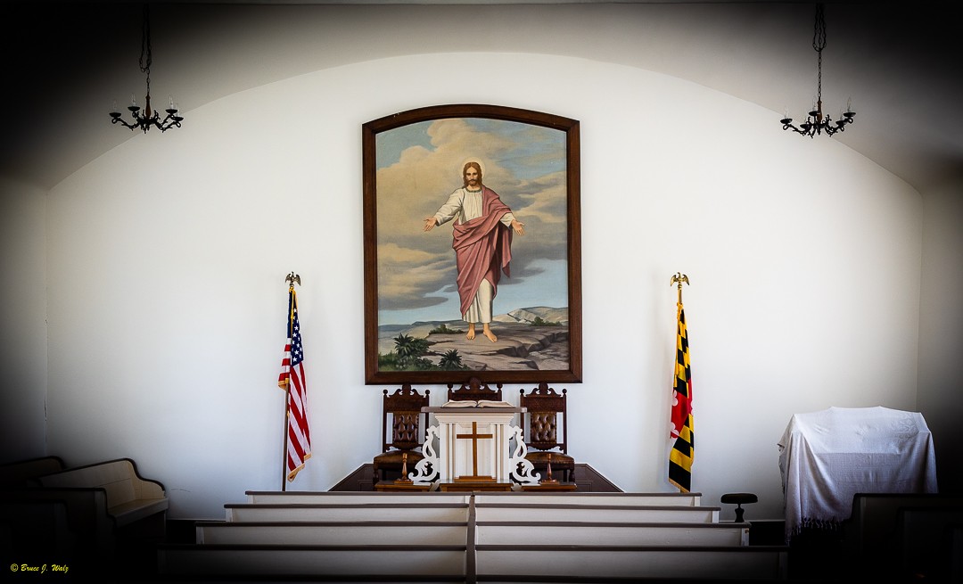 Pine Grove Chapel - Altar with Vignette