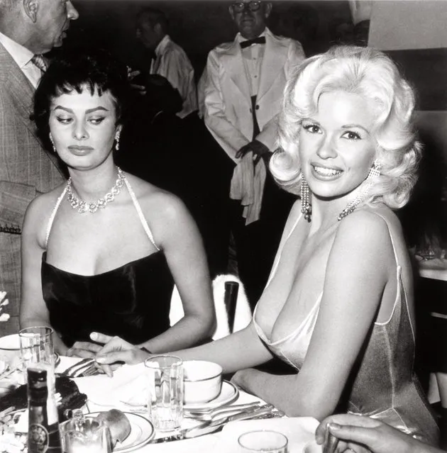 Sophia Loren gave the most legendary side-eye ever, shooting daggers at Jayne Mansfield in 1957. (Photo by Everett Collection)