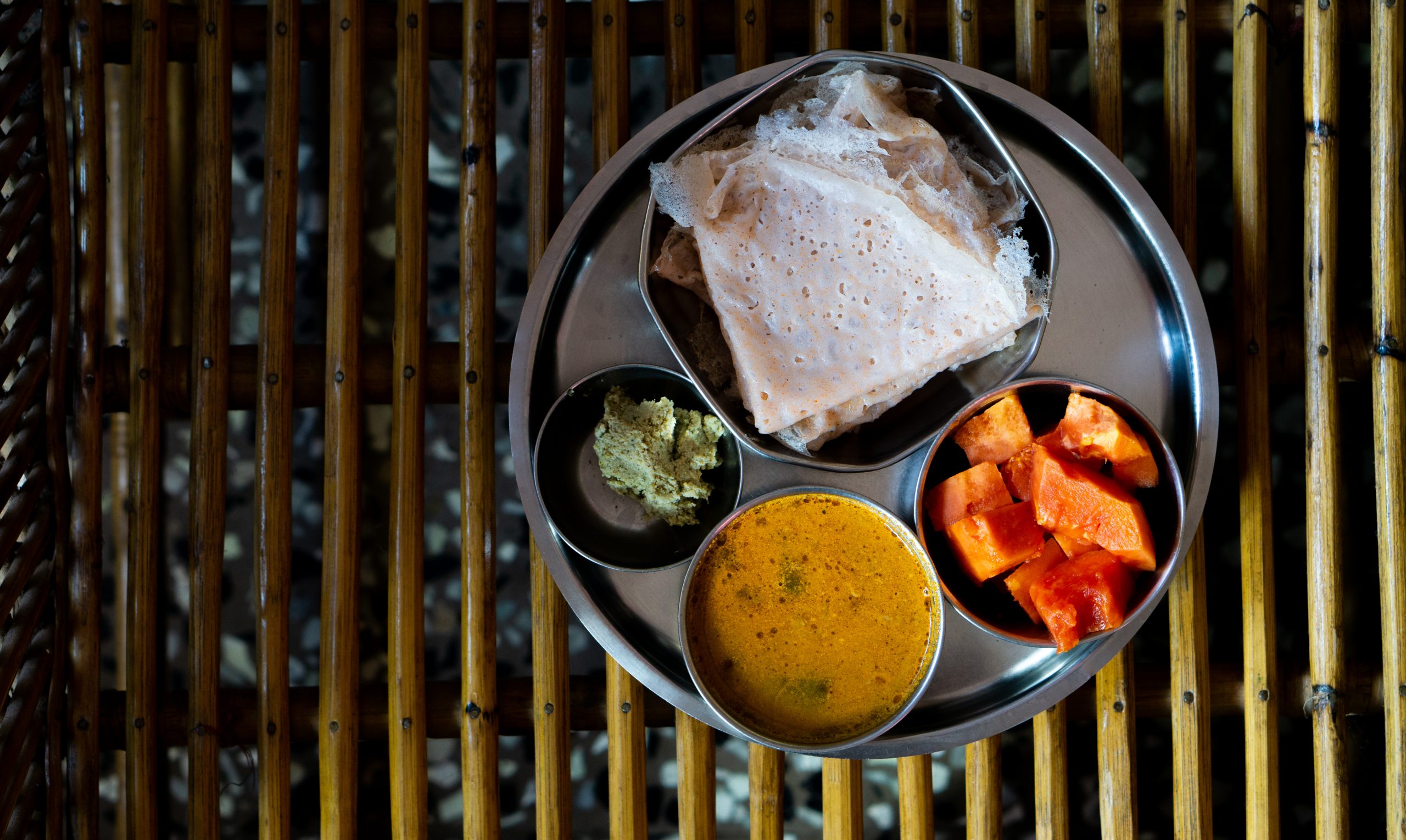 dosa and accompaniments