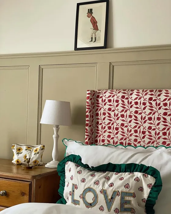 Farrow and Ball Slipper Satin bedroom interior