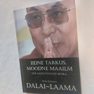 Iidne tarkus, moodne maailm. Uue aastatuhande eetika. Tema pühadus Dalai-Laama. 2000