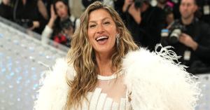 Pregnant Gisele Bundchen Shows Off Her Baby Bump in Sunset Photo