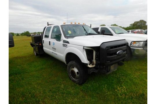 2015 Ford F-350 Super Duty 4x4 Crew Cab Flatbed Truck, 9 ft. Flatbed with Tool Boxes (needs engine & - Image 1 of 3