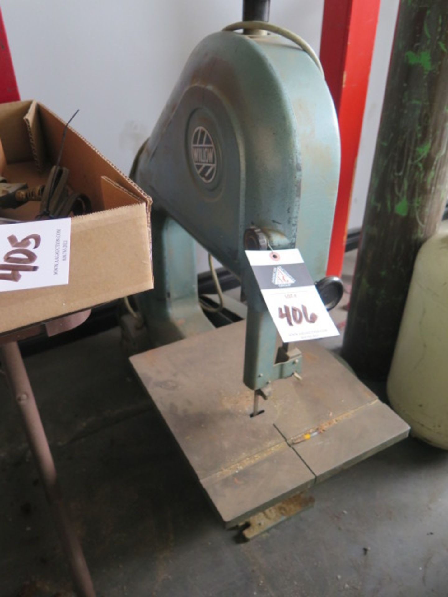 Willow 15" Table Model Vertical Band Saw, SOLD AS IS WITH NO WARRANTY