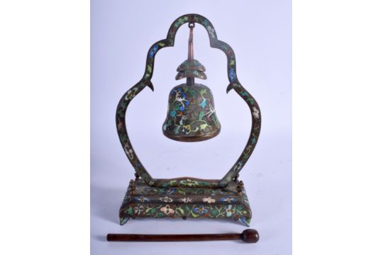 AN EARLY 20TH CENTURY CHINESE ENAMELLED BELL decorated with foliage. 15 cm x 22 cm. - Image 2 of 2