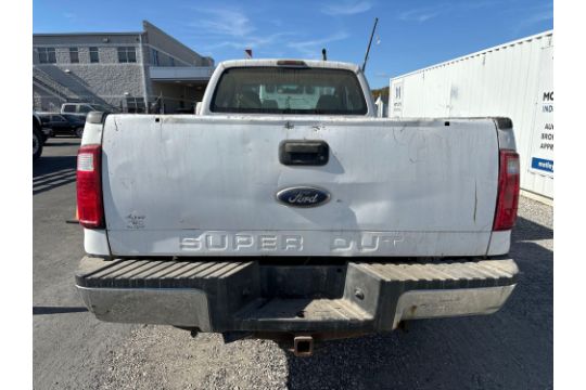 2008 Ford F-350 XL Super Duty Pickup Truck - Image 11 of 17