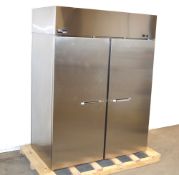 Master-Bilt MB MPWR724SSS/8 Endura Refrigerator 64" Roll-Thru 4-Door 72:cuft 1Ph