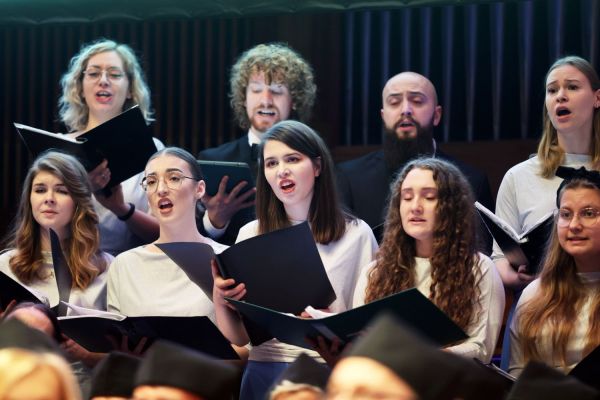 Jubileusze Collegium Medicum UMK uroczystość w Bydgoszczy (Filharmonia Pomorska,  25.11.2024) [fot. Andrzej Romański] Kliknij, aby powiększyć zdjęcie