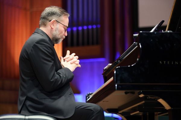 Jubileusze Collegium Medicum UMK uroczystość w Bydgoszczy (Filharmonia Pomorska,  25.11.2024) [fot. Andrzej Romański] Kliknij, aby powiększyć zdjęcie