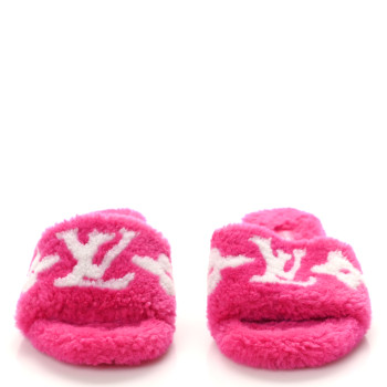 LOUIS VUITTON Shearling Magnetic Mule 39 Fuchsia Pink