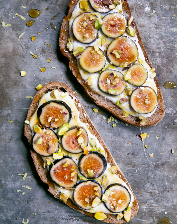 fig recipes honey lemon ricotta breakfast toast with figs and pistachios recipe