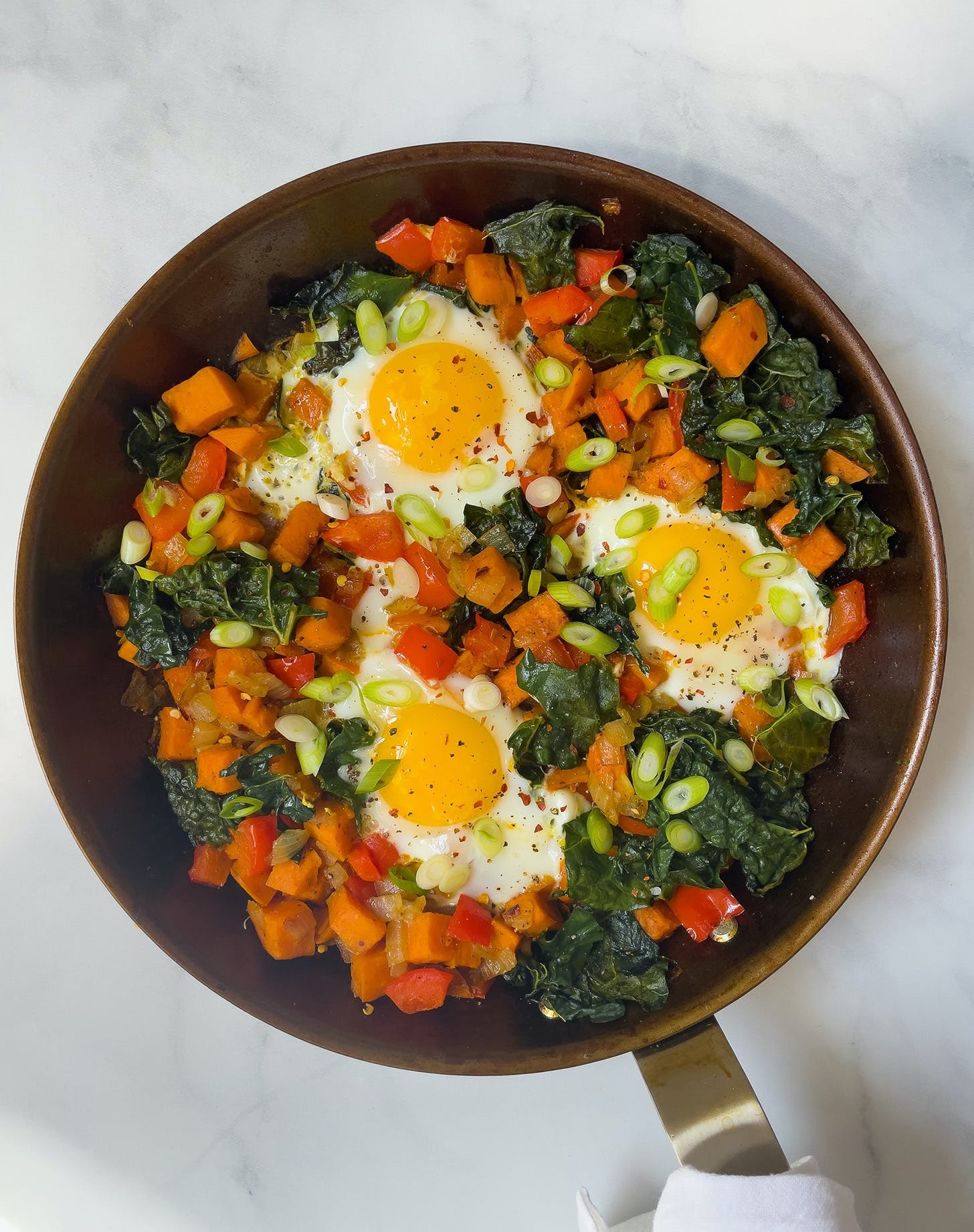 ketogenic dinner recipes: 30 minute breakfast hash kale sweet potatoes