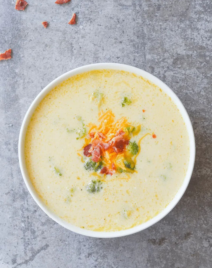 ketogenic dinner recipes: keto broccoli cheddar soup