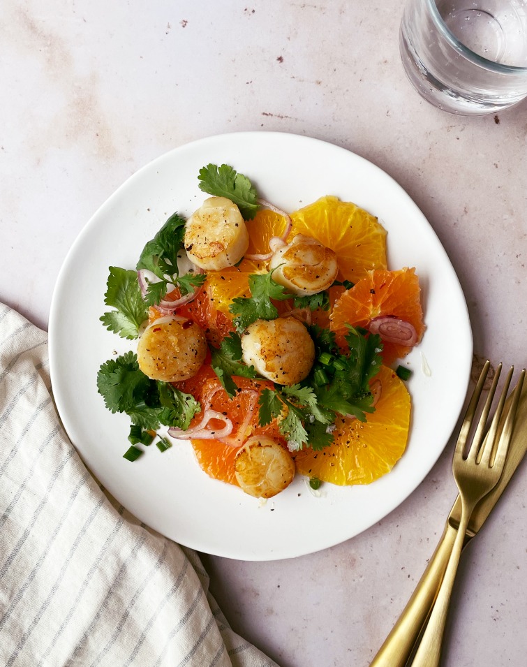 ketogenic dinner recipes: seared scallops citrus shallot salad