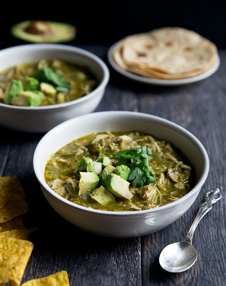 ketogenic dinner recipes: slow cooker chicken chile verde