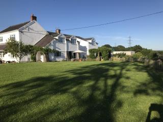 Brynawel Farm B&B - Pontlliw