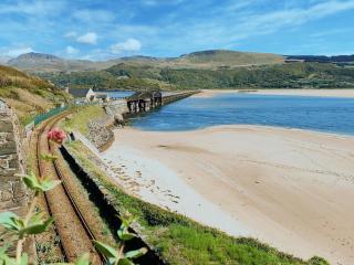 No6 - Barmouth