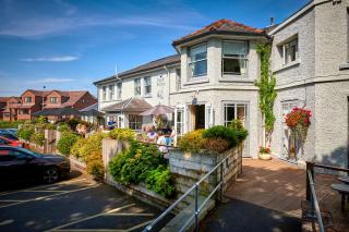 The Jug And Bottle - Heswall