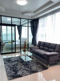 Service Apartment ใจกลางเมืองใกล้แหล่งท่องเที่ยวVipRoom203 - Lampang