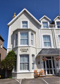 Cedar Lodge - Llandudno