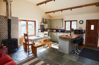 The Old Dairy - Boutique Countryside Cottage at Harrys Cottages - Pen y Clawdd