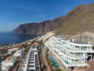 Crystal I Luxury Apartments by EnjoyaHome - Santiago del Teide