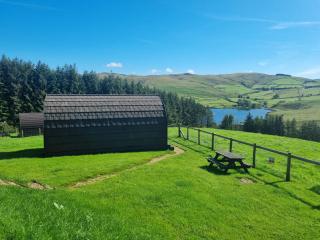 Forester's Retreat Glamping - Cambrian Mountains View - Aberystwyth