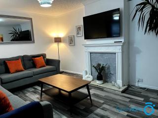 Large Cosy Home - B'ham, Solihull, NEC, M42, HS2 - Birmingham