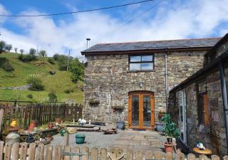 Cwm Farm Cwtch - Merthyr Tydfil