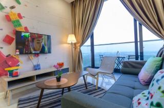 3BR D'Pristine Suite, Stunning Views & Near LEGOLAND - Nusajaya