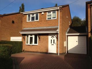 Cosy 3 bed detached house Birmingham - Birmingham