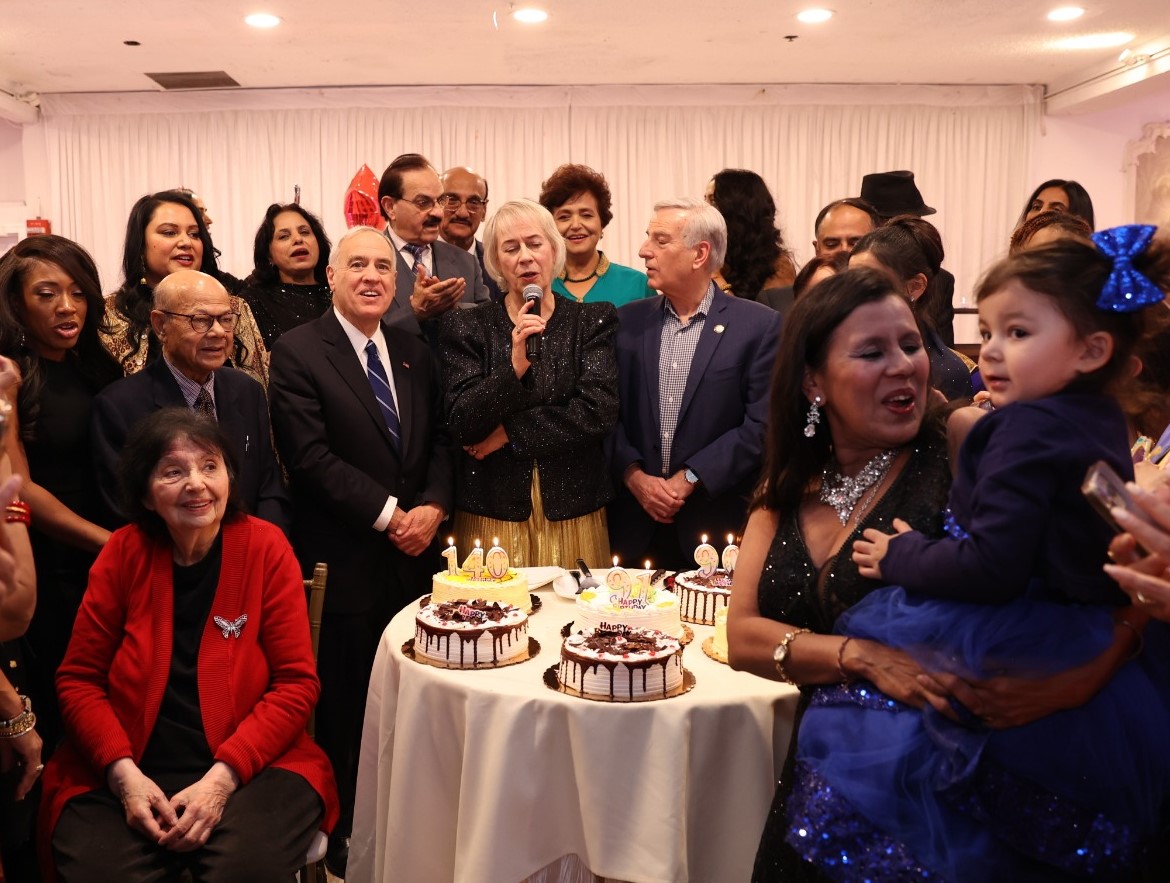 Anna Eleanor Fierst singing Happy Birthday to her great-grandmother Eleanor Roosevelt, the WWII Veterans and Holocaust survivors with elected officials and the community