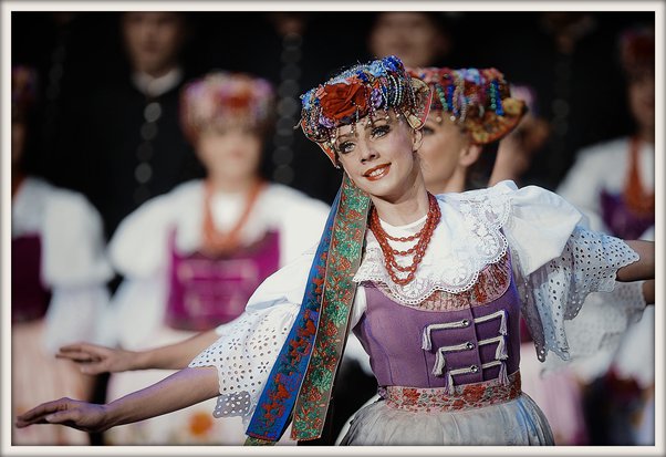 What Polish regions have the most beautiful folk costumes? - Quora