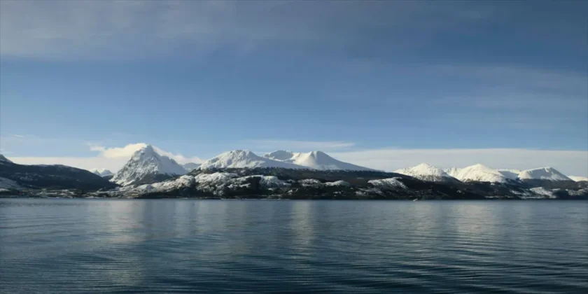 Vad heter sundet mellan Eldslandet och Sydamerikas fastland?