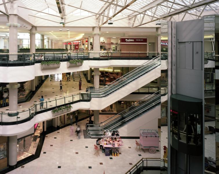 Sherman Oaks Galleria, Calif., 1993