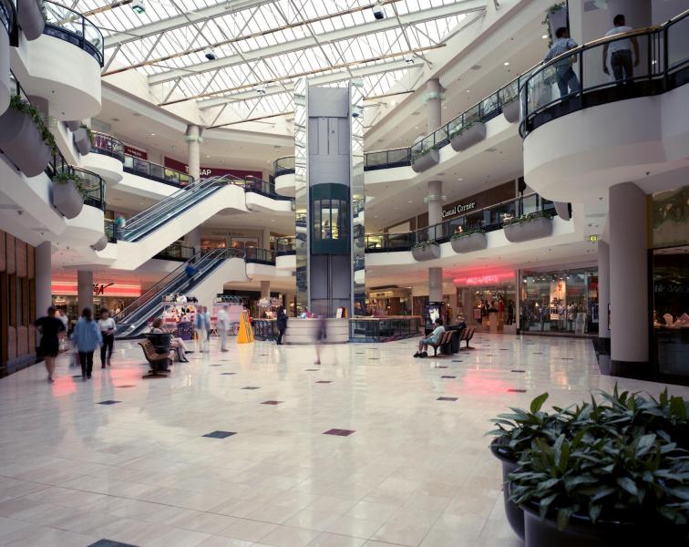 Sherman Oaks Galleria, Calif., 1993