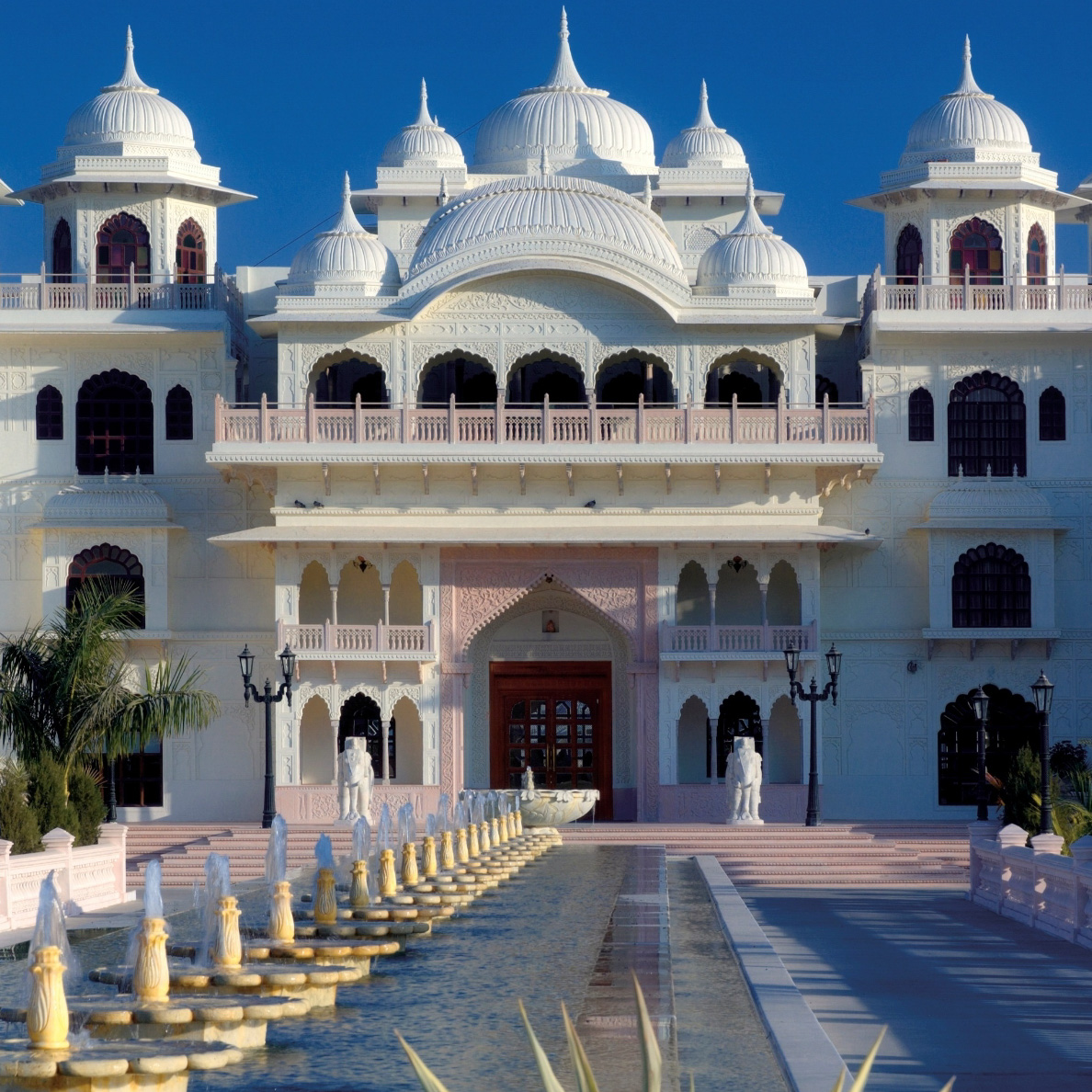 shiv vilas palace front image_edited