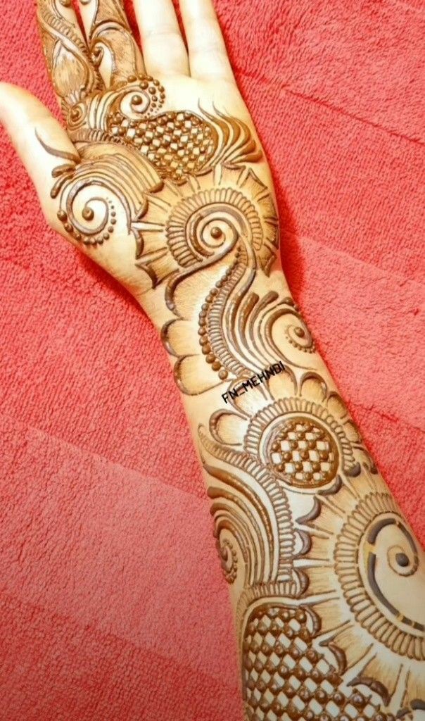 Mehendi Design Simple Front Hand