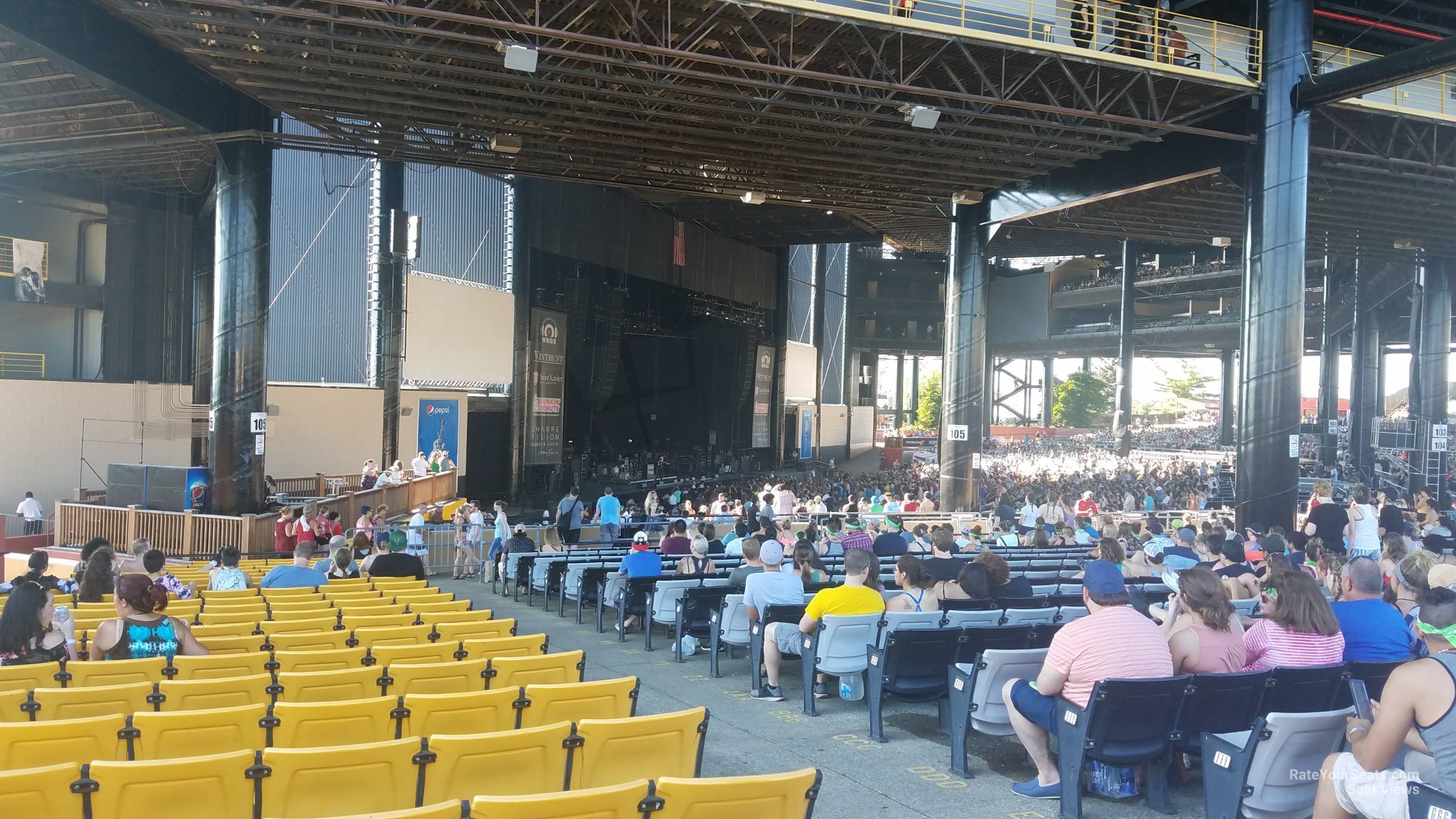 hollywood-casino-amphitheatre-tinley-park-il-section-208